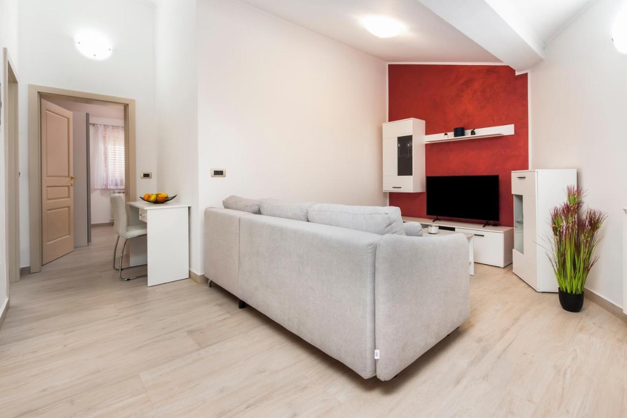 רוביני Comfort Apartments Karla מראה חיצוני תמונה