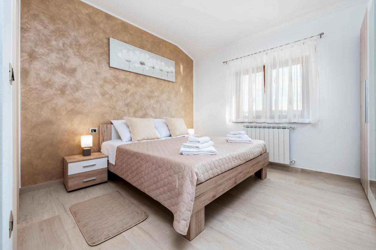 רוביני Comfort Apartments Karla מראה חיצוני תמונה
