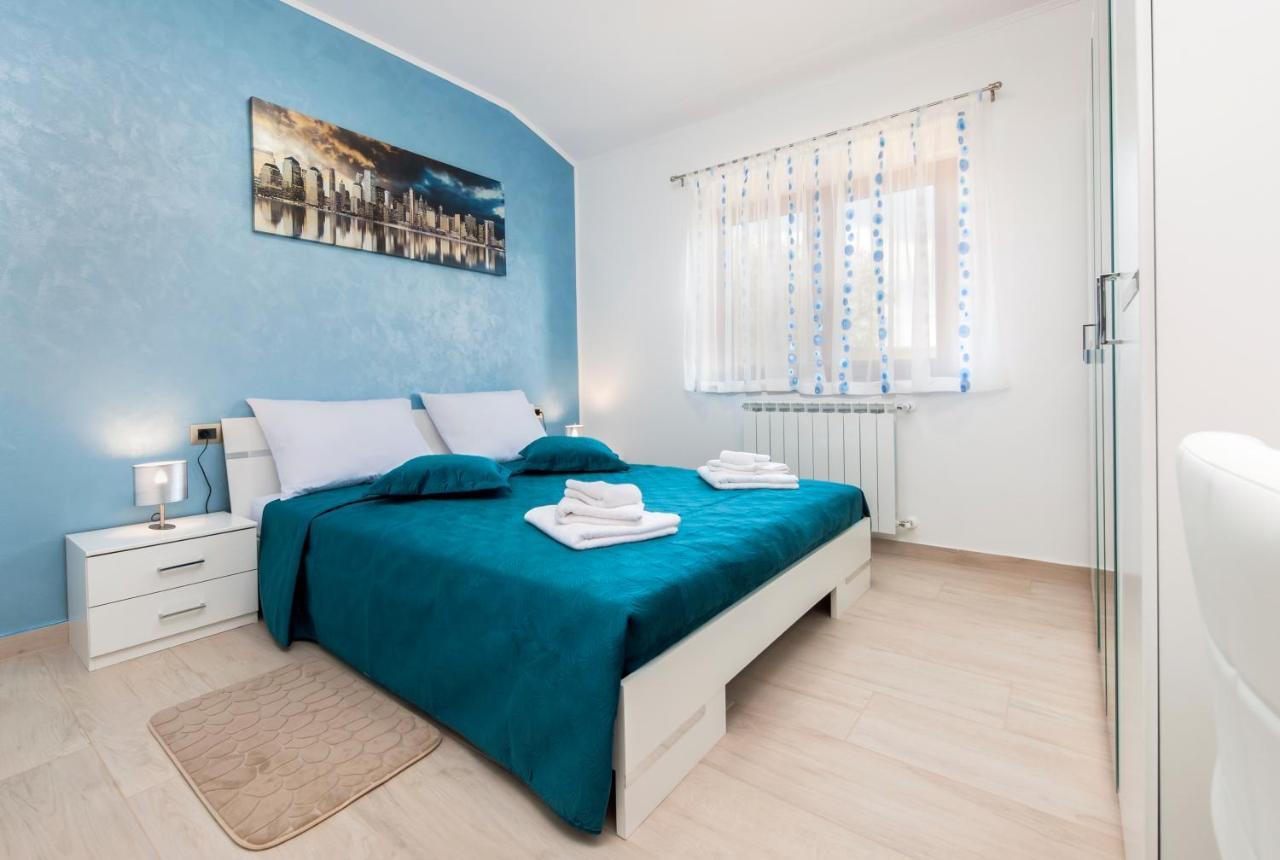 רוביני Comfort Apartments Karla מראה חיצוני תמונה