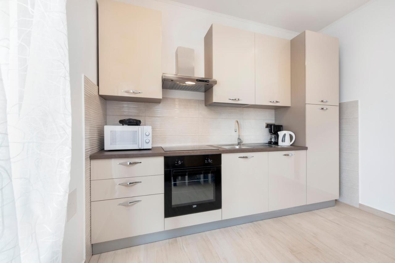 רוביני Comfort Apartments Karla מראה חיצוני תמונה